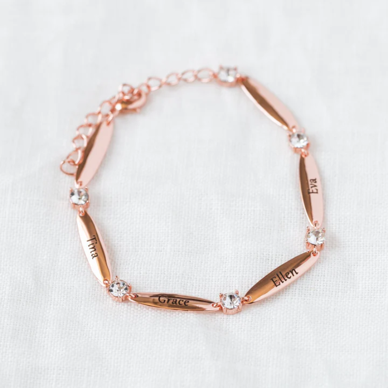 Personligt armband med gravyr