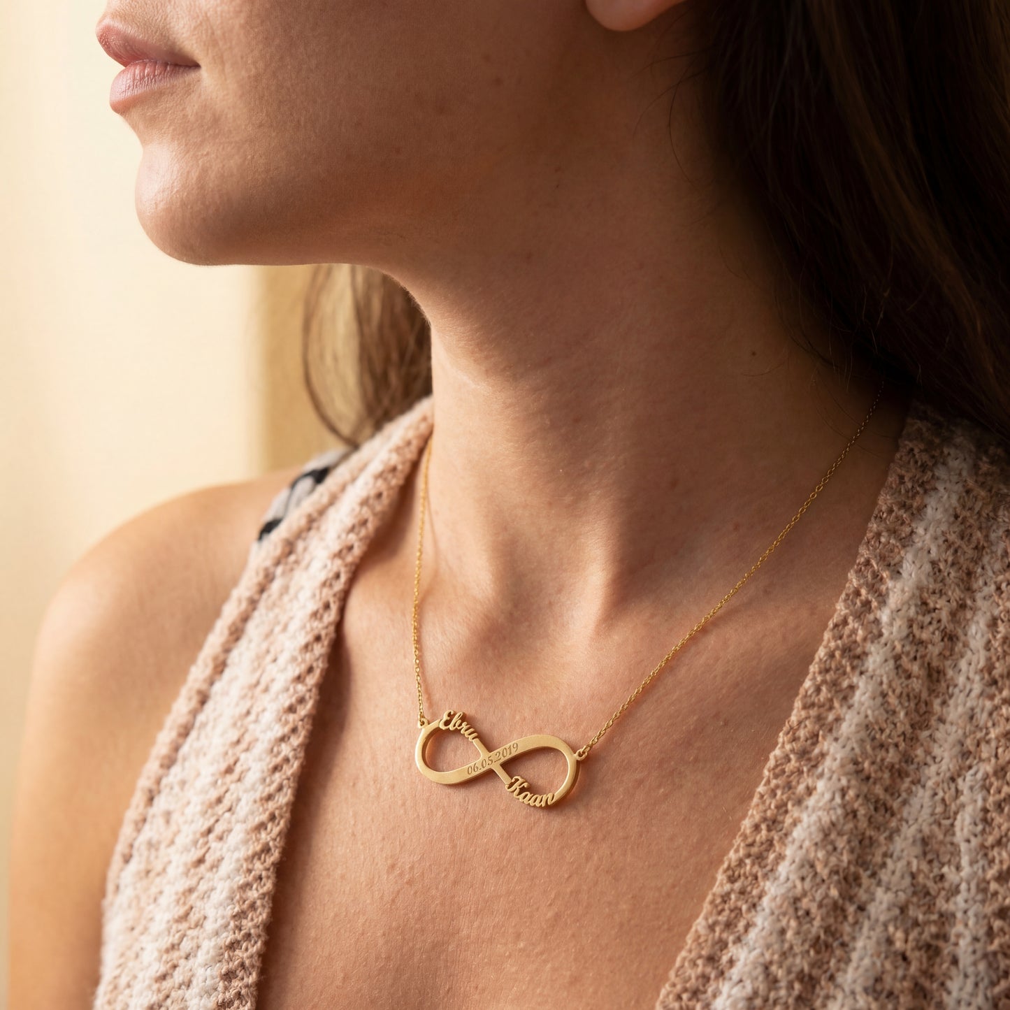 Infinite Love-halsband med gravyr