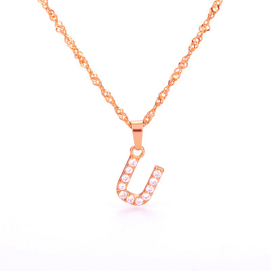 Halsband med bokstäver i zirkonia