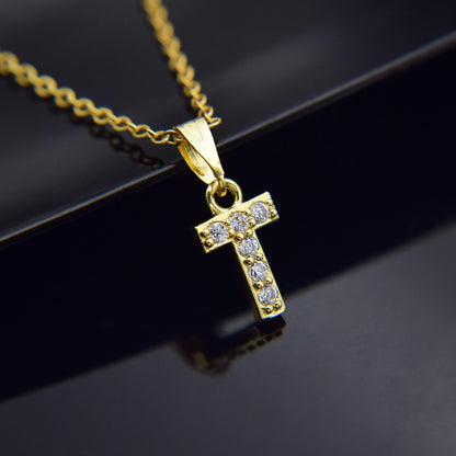 Halsband med bokstäver i zirkonia